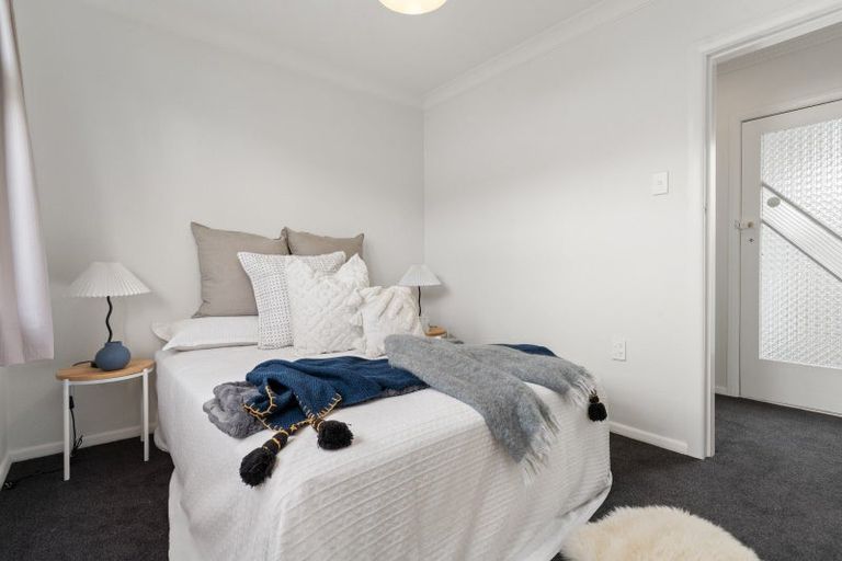 Photo of property in 9 Armstrong Avenue, Carterton, 5713