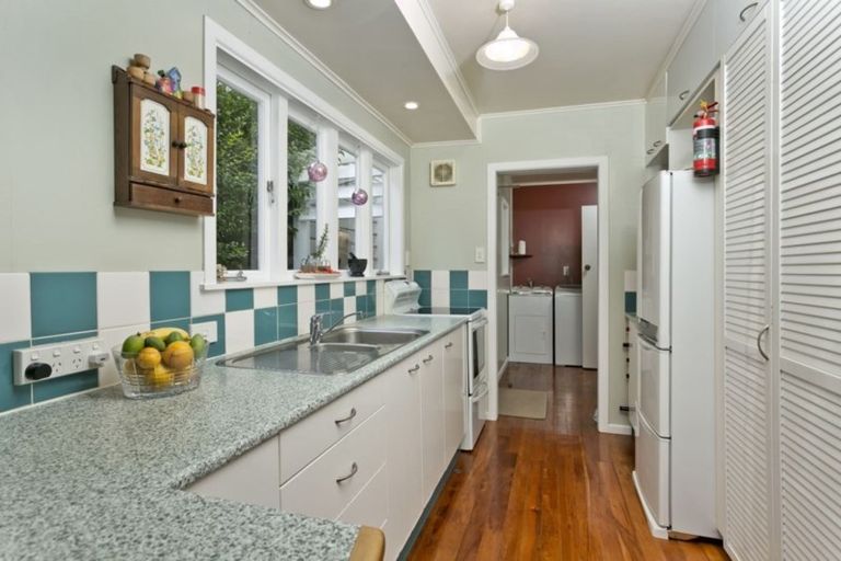 Photo of property in 1/15 Elliott Avenue, Bayview, Auckland, 0629