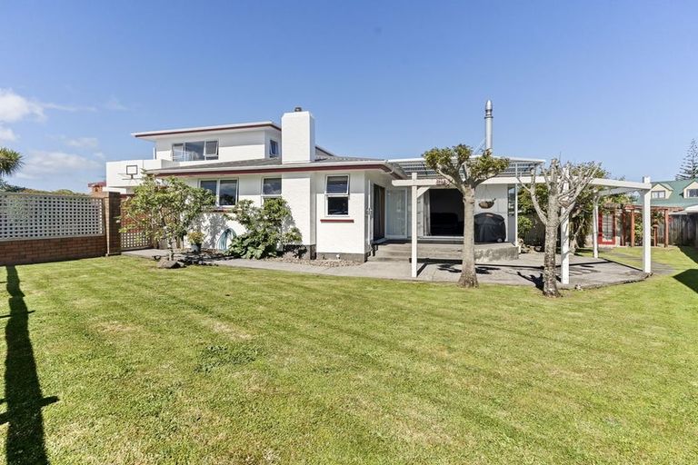 Photo of property in 46a Barrett Road, Whalers Gate, New Plymouth, 4310