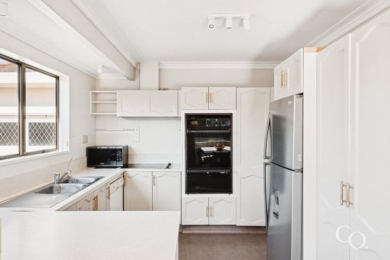 Photo of property in 17 Freyberg Street, Otumoetai, Tauranga, 3110