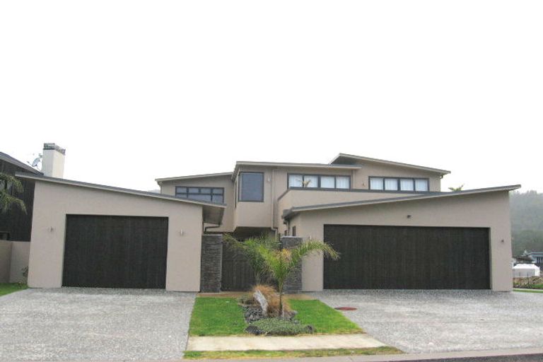 Photo of property in 136 Waterways Parade, Pauanui, Hikuai, 3579