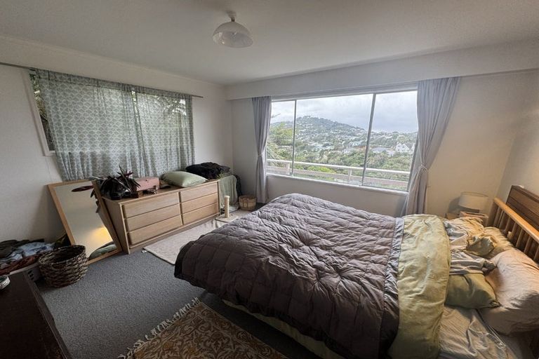 Photo of property in 13-13a Espin Crescent, Karori, Wellington, 6012