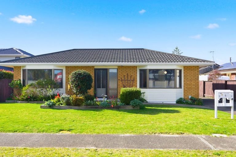 Photo of property in 6a Compton Place, Mount Maunganui, 3116