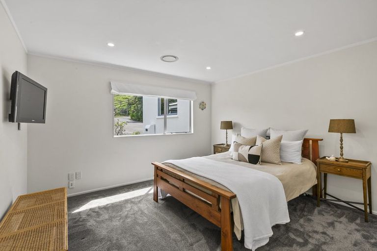 Photo of property in 379 Mangorei Road, Merrilands, New Plymouth, 4312