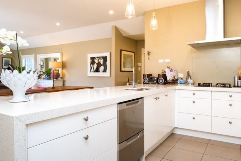 Photo of property in 5 Raven Grove, Havelock North, 4130