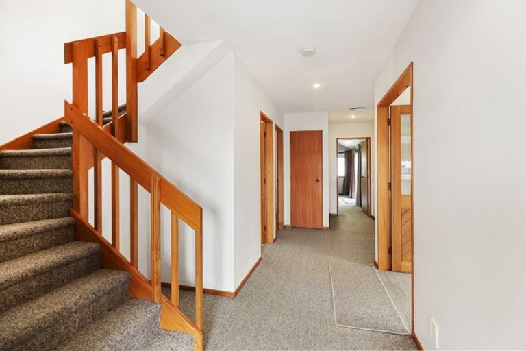 Photo of property in 5a Chamberlain Road, Karori, Wellington, 6012