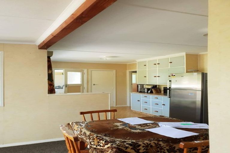 Photo of property in 30a Field Street, Silverstream, Upper Hutt, 5019