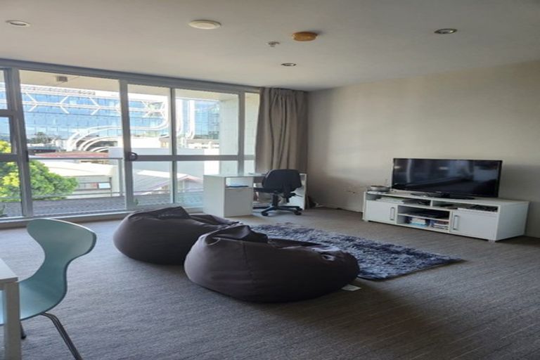 Photo of property in 1/143g Carlton Gore Road, Newmarket, Auckland, 1023