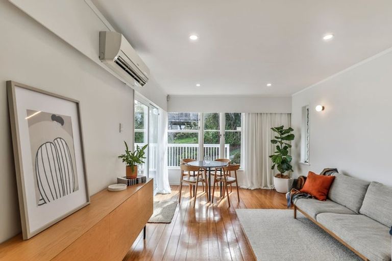 Photo of property in 257 Titirangi Road, Titirangi, Auckland, 0604