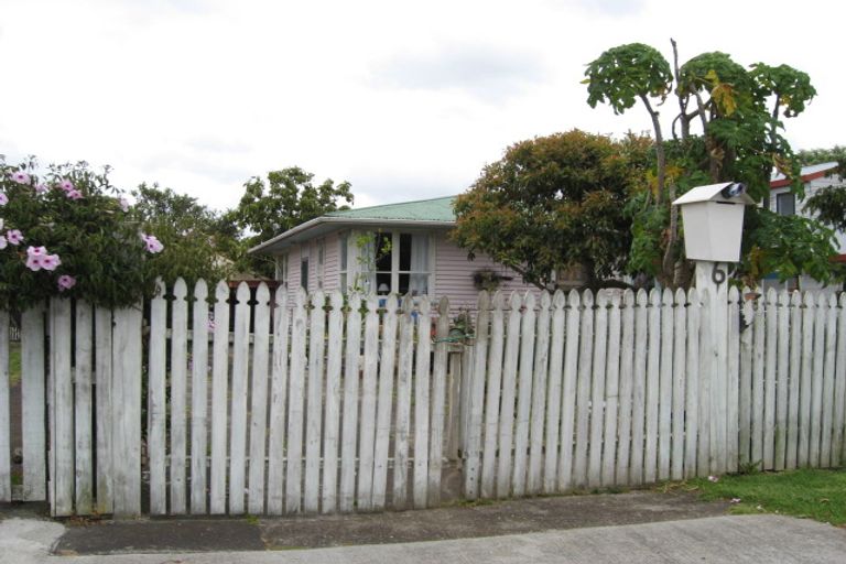 Photo of property in 6 Kowhai Avenue, Mangere Bridge, Auckland, 2022