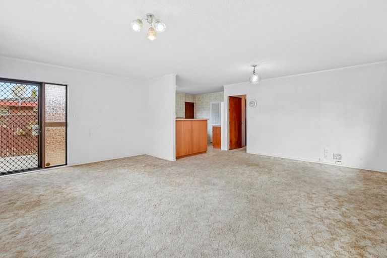Photo of property in 28 Second Avenue, Avenues, Whangarei, 0110