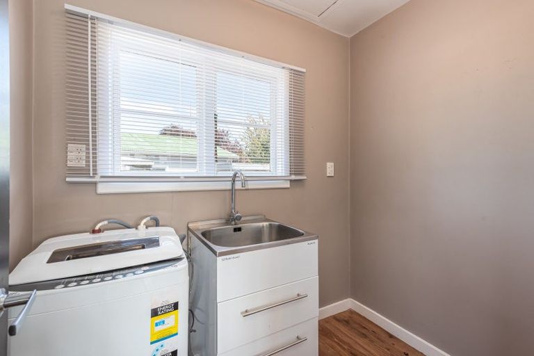 Photo of property in 1/3 Croziers Road, St Albans, Christchurch, 8052