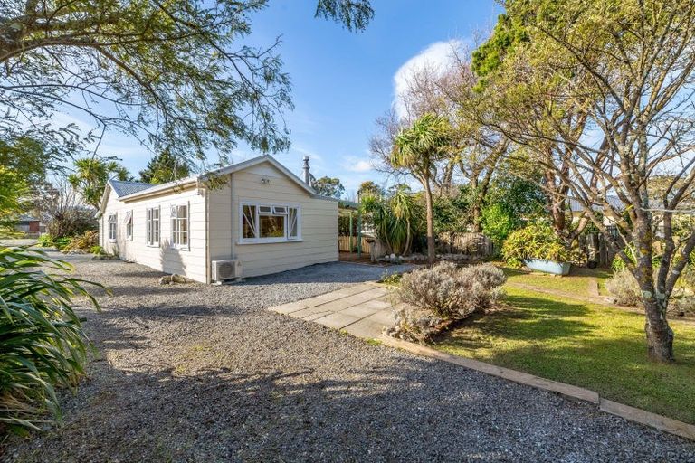 Photo of property in 138 Fitzherbert Street, Featherston, 5710