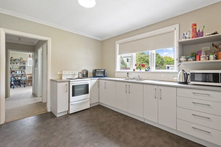 Photo of property in 28 Macarthur Street, Levin, 5510