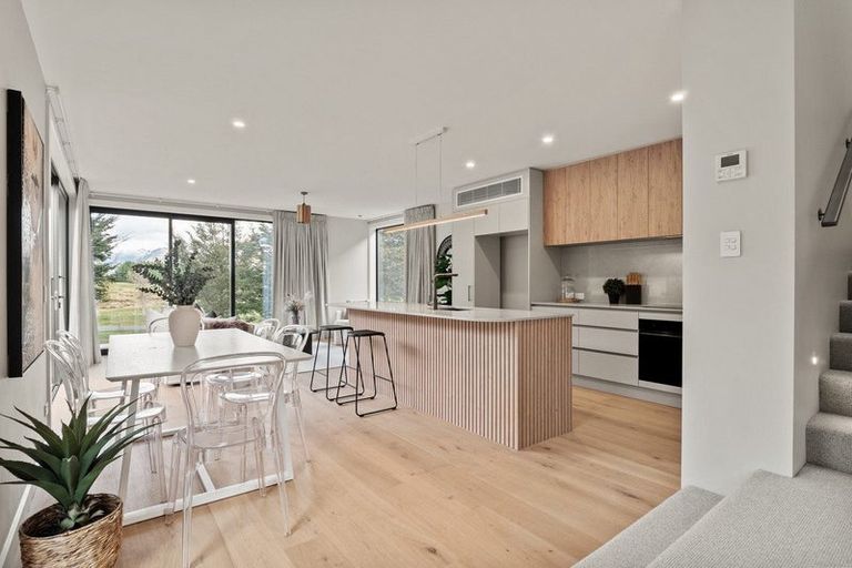 Photo of property in 13 Soudley Court, Jacks Point, Queenstown, 9371