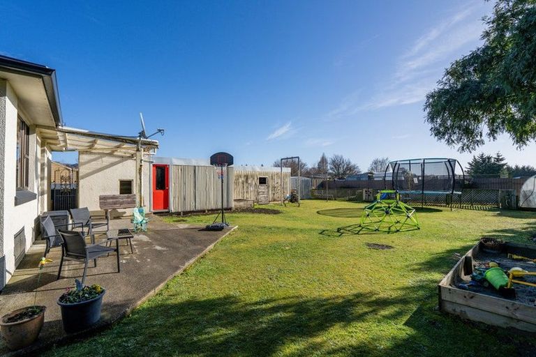 Photo of property in 9 Russell Esplanade, Otautau, 9610