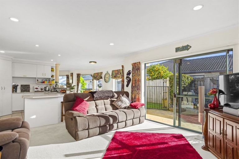 Photo of property in 77 Santa Monica Drive, Papamoa Beach, Papamoa, 3118