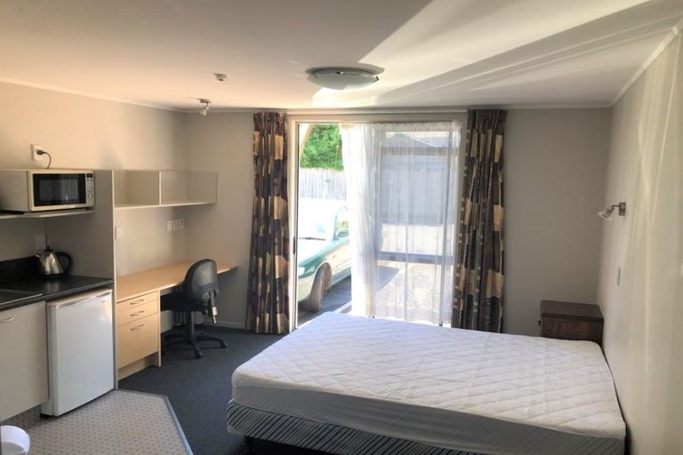 Photo of property in 931 Heaphy Terrace, Fairfield, Hamilton, 3214