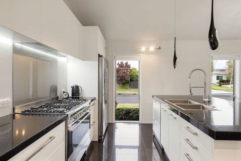 Photo of property in 4 Bos Crescent, Flagstaff, Hamilton, 3210