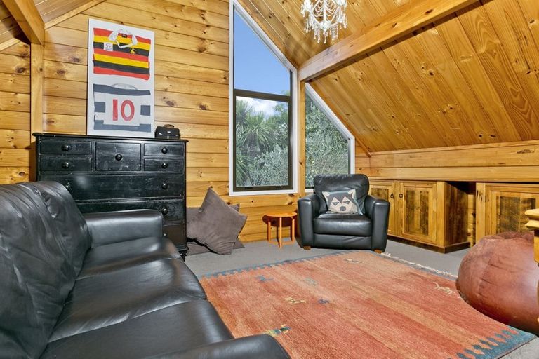 Photo of property in 79 Caribbean Drive, Unsworth Heights, Auckland, 0632