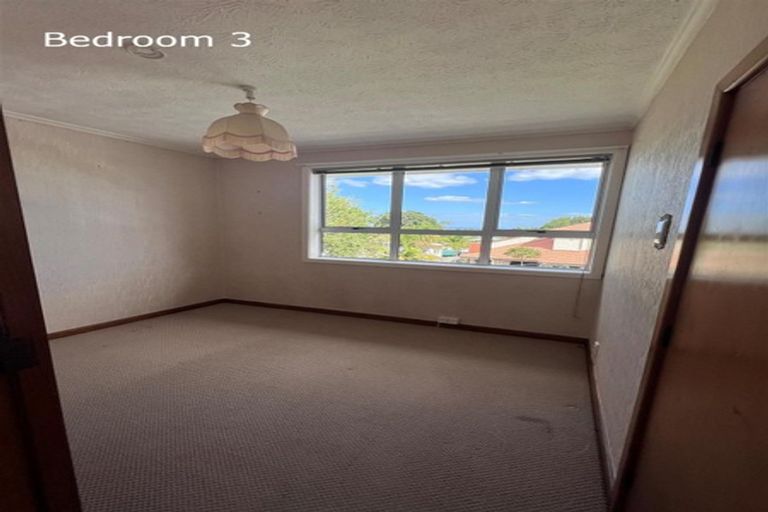 Photo of property in 106 Golf Road, New Lynn, Auckland, 0600