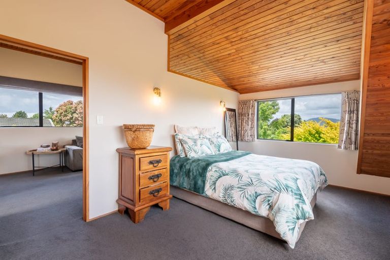 Photo of property in 49 Grand Vue Road, Kawaha Point, Rotorua, 3010