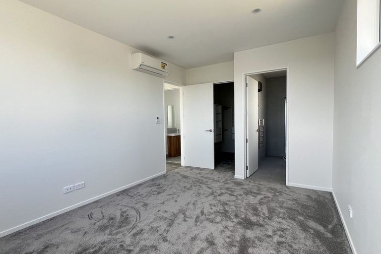 Photo of property in 319a East Coast Road, Mairangi Bay, Auckland, 0630