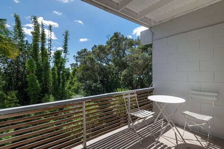 Photo of property in 3/73 Princes Street, Northcote Point, Auckland, 0627