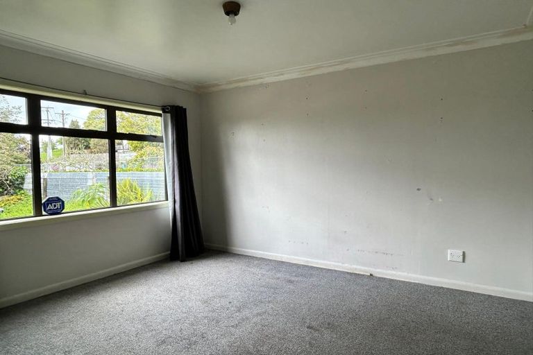 Photo of property in 304 Glengarry Road, Glen Eden, Auckland, 0602