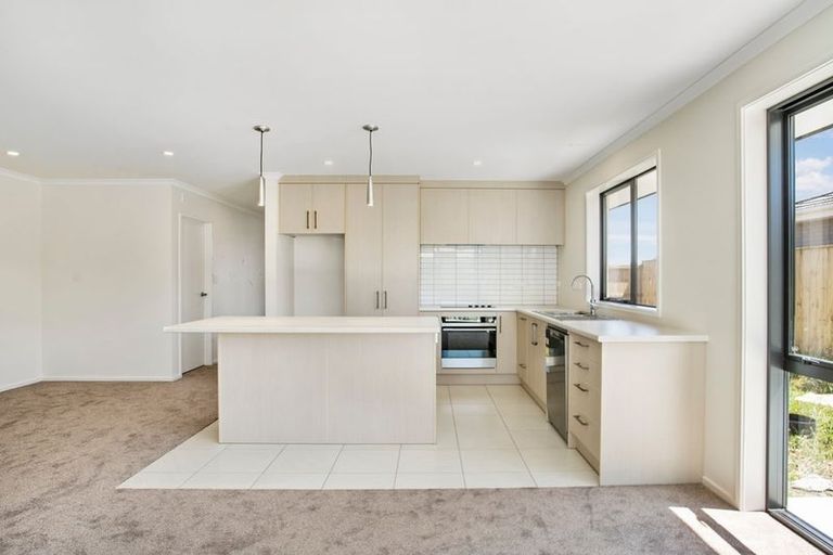 Photo of property in 31 Gum Spear Road, Takanini, 2112