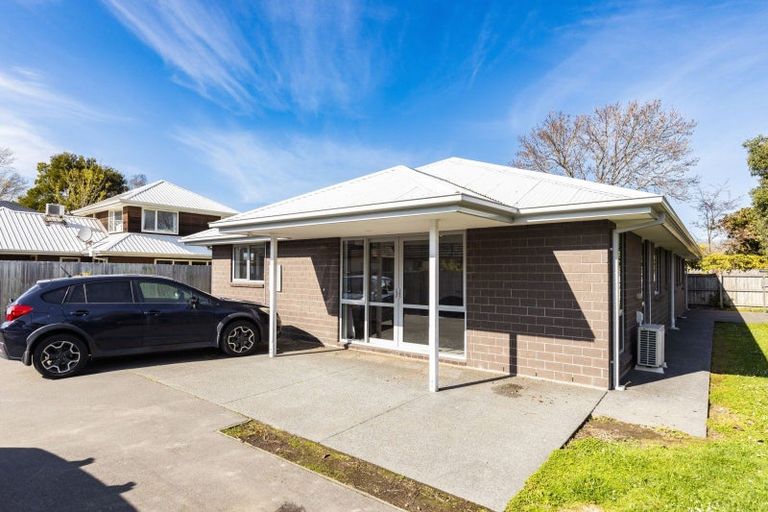 Photo of property in 107 Waimairi Road, Ilam, Christchurch, 8041