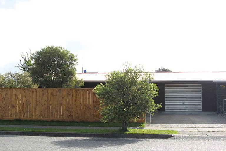 Photo of property in 5a Buss Street, Rangiora, 7400