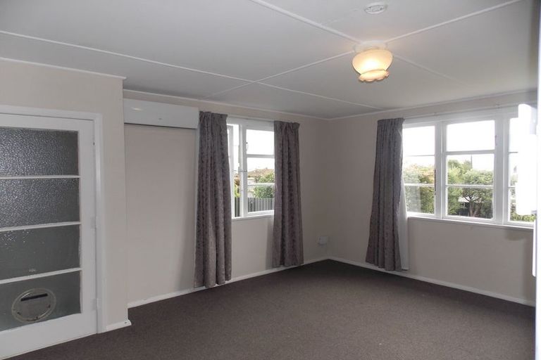 Photo of property in 3 Ngaire Street, Longburn, Palmerston North, 4412