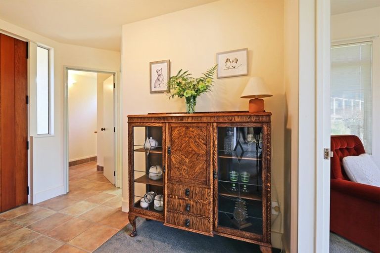 Photo of property in 3 Busby Place, Havelock North, 4130