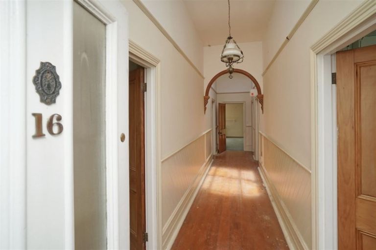 Photo of property in 16 Cunningham Terrace, Lyttelton, 8082