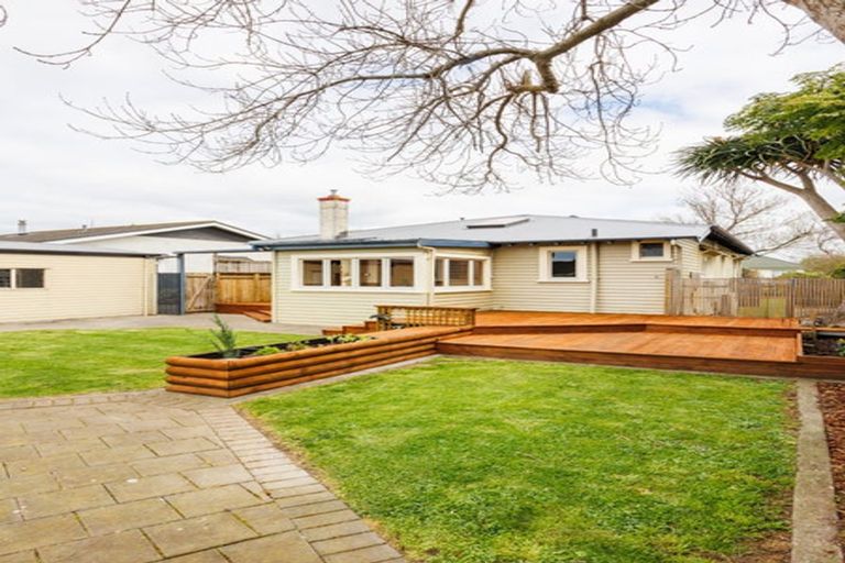 Photo of property in 8 Karamu Avenue, Takaro, Palmerston North, 4410