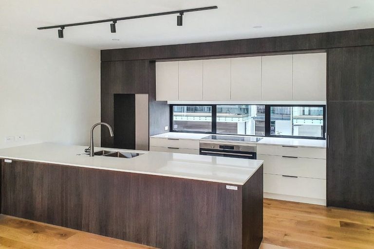 Photo of property in 11 Stockade View Lane, Howick, Auckland, 2014