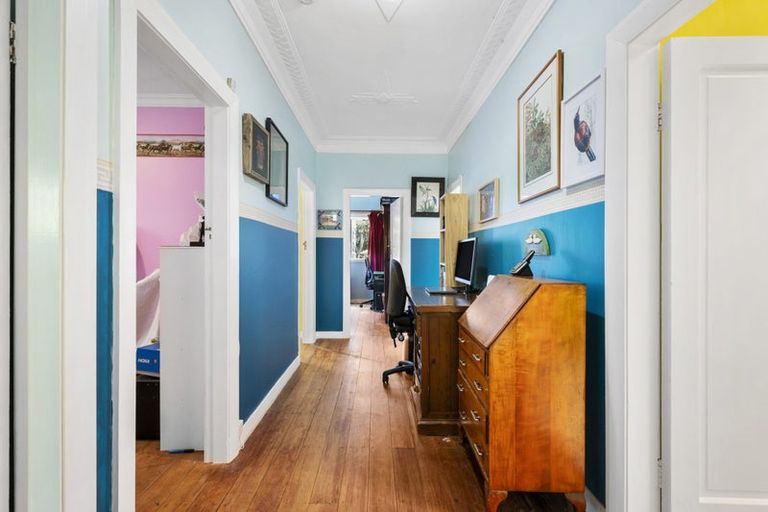 Photo of property in 73 Totara Road, Miramar, Wellington, 6022