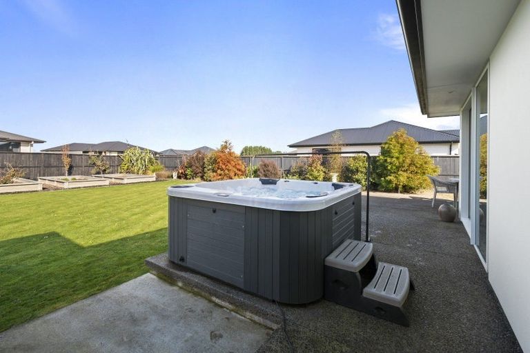 Photo of property in 19 George Street, Bulls, 4818