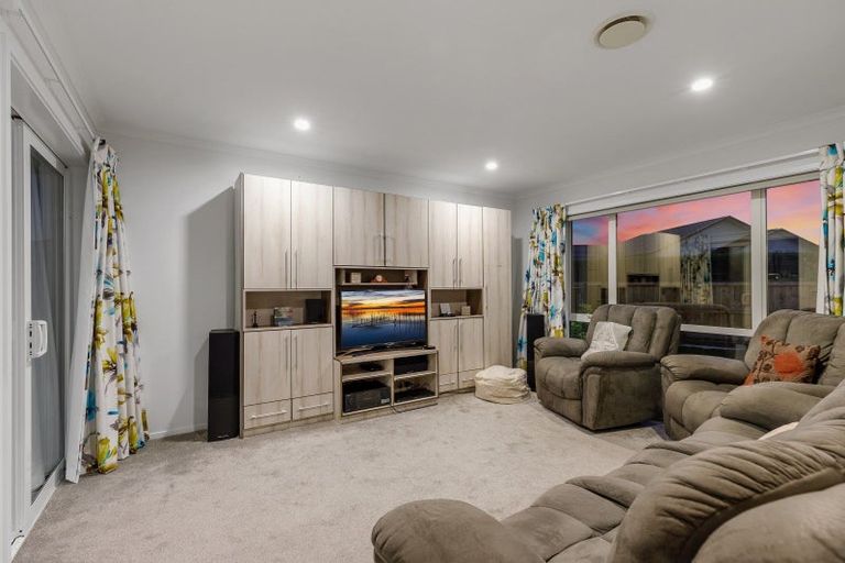 Photo of property in 1 Benmore Crescent, Pyes Pa, Tauranga, 3112