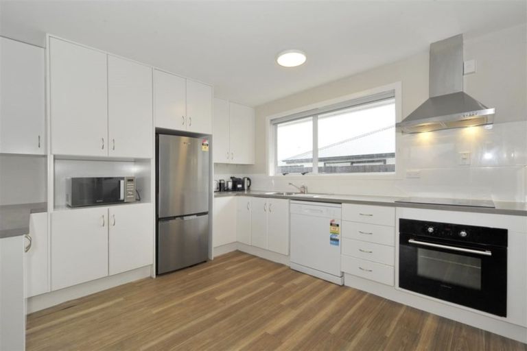 Photo of property in 167 Queenspark Drive, Parklands, Christchurch, 8083