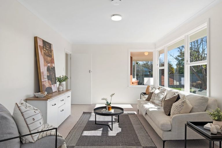 Photo of property in 2 Freebairn Street, Redwood, Christchurch, 8051