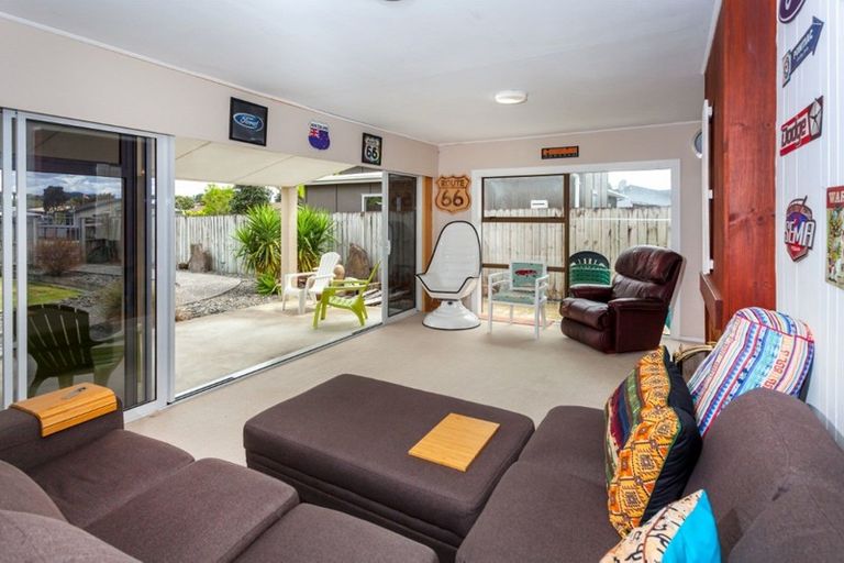 Photo of property in 300 Port Road, Whangamata, 3620