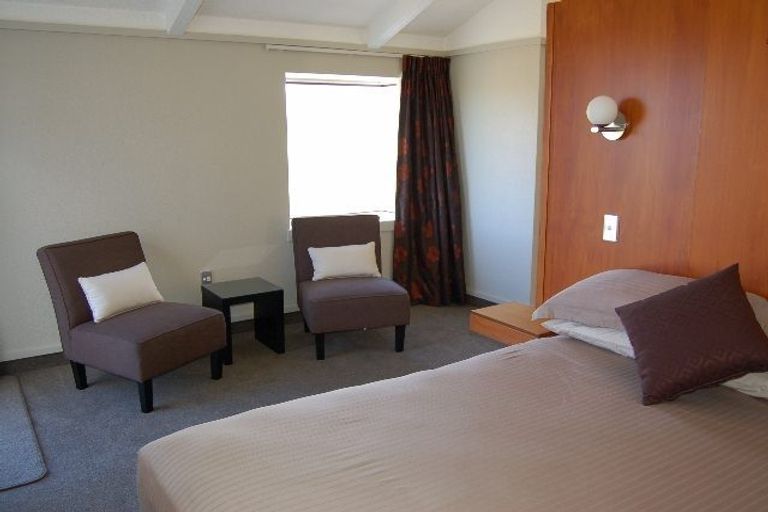 Photo of property in 2 Golf Road, Mount Maunganui, 3116