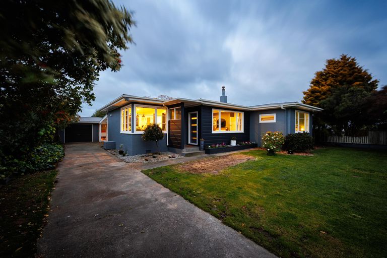 Photo of property in 23 Forbury Avenue, Takaro, Palmerston North, 4412