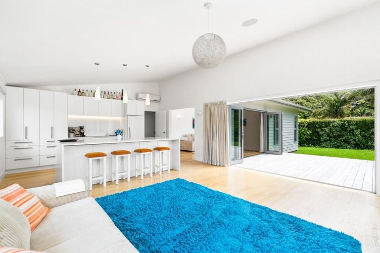 Photo of property in 2 Meridian Place, Matapouri, Whangarei, 0173