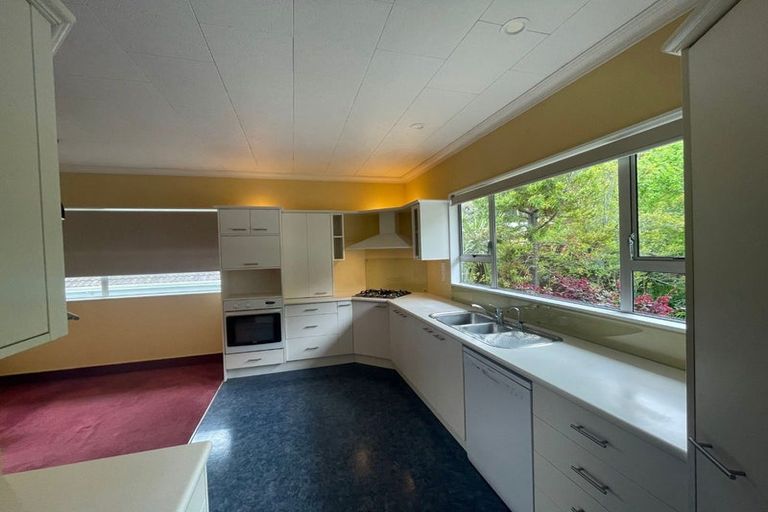 Photo of property in 1 Seymour Street, Picton, 7220