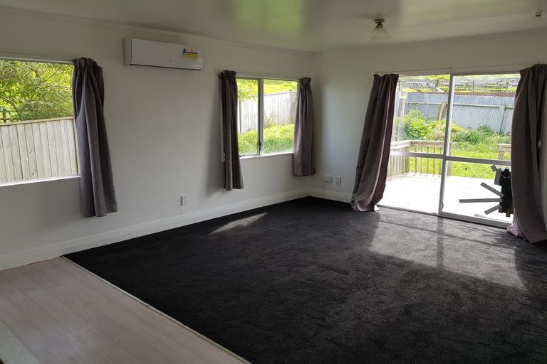 Photo of property in 3/32 Kapuka Road, Mangere Bridge, Auckland, 2022