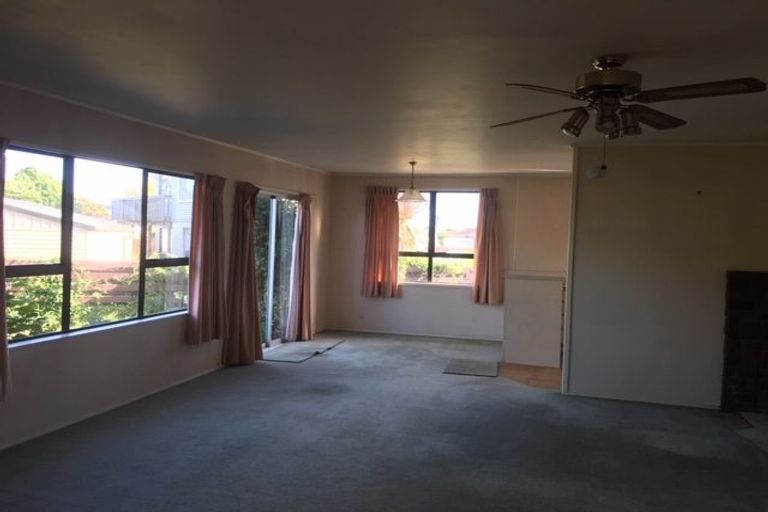 Photo of property in 16 Brightwell Street, Papakura, 2110