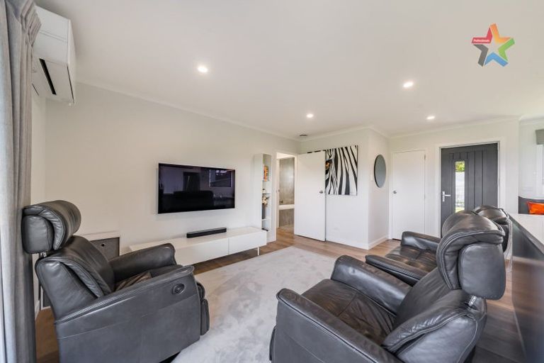 Photo of property in 67 Cypress Drive, Maungaraki, Lower Hutt, 5010